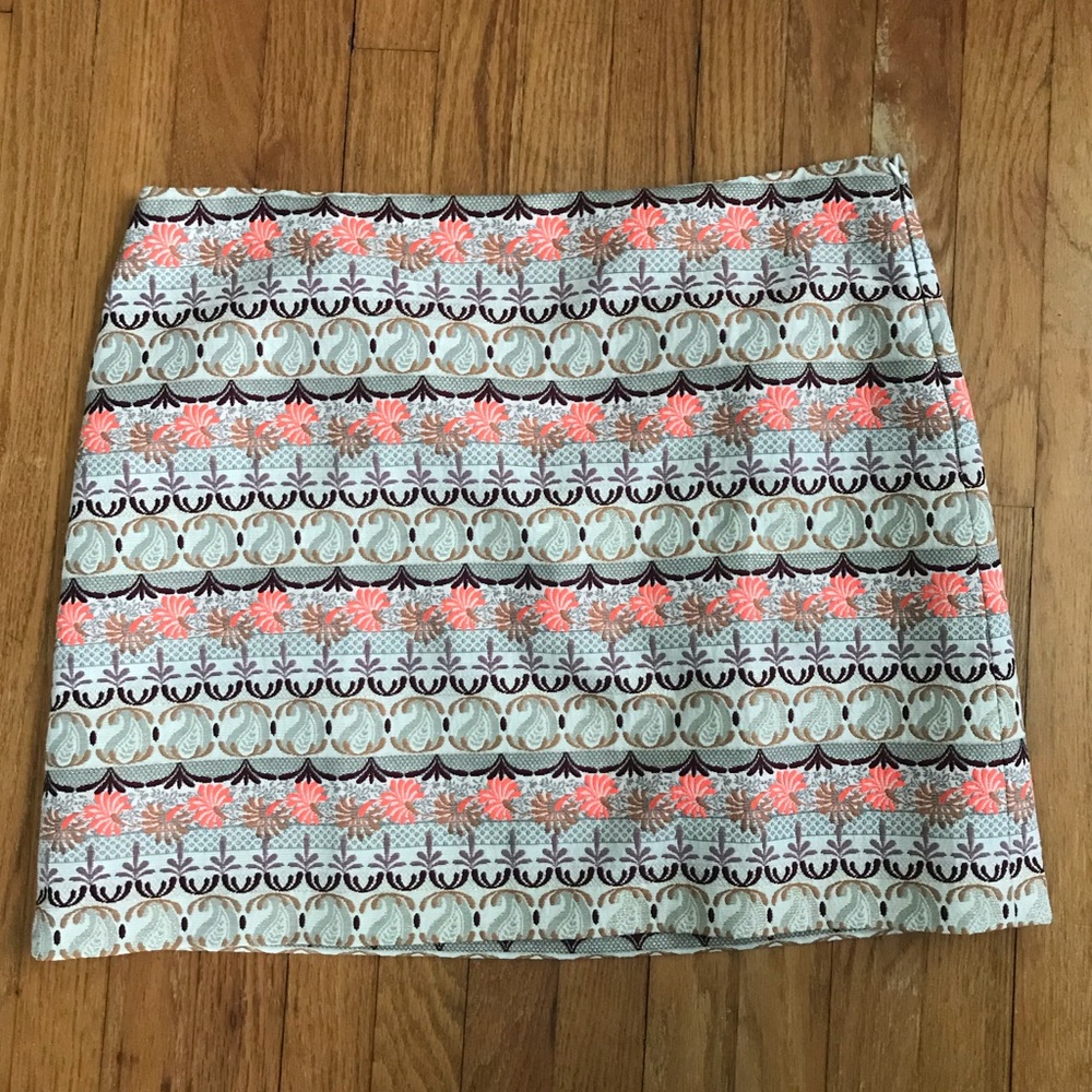 Jacquard mini skirt